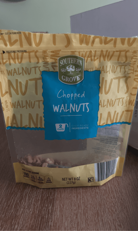 Southern Grove Chopped Walnuts