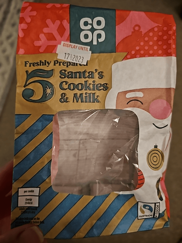 Coop Freshly Prepared 5 Santa'S Cookies & Milk