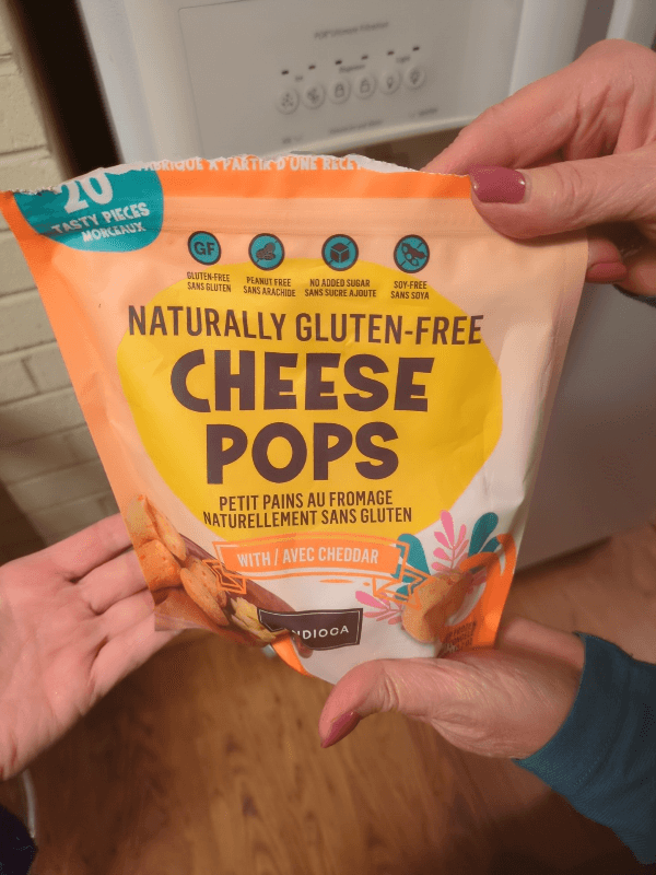Mandioca Cheese Pops With Cheddar