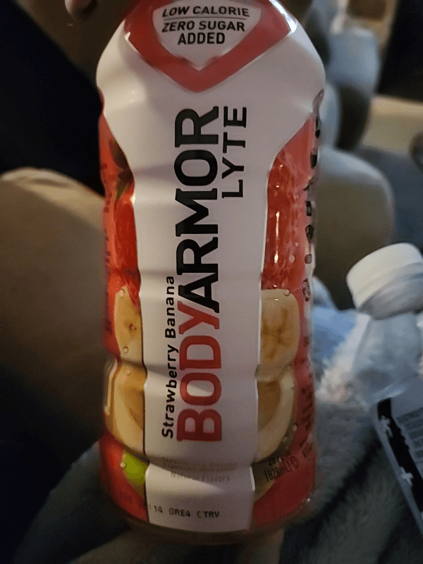 Bodyarmor Strawberry Banana Lyte
