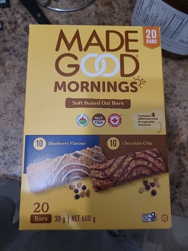Madegood Mornings Blueberry & Chocolate Chip Soft Baked Oat Bars