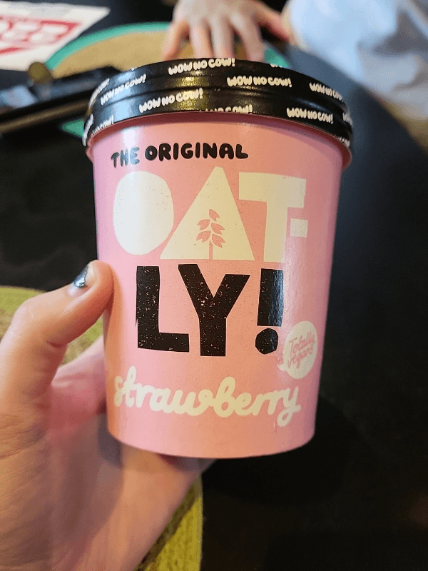 The Original Oatly! Strawberry