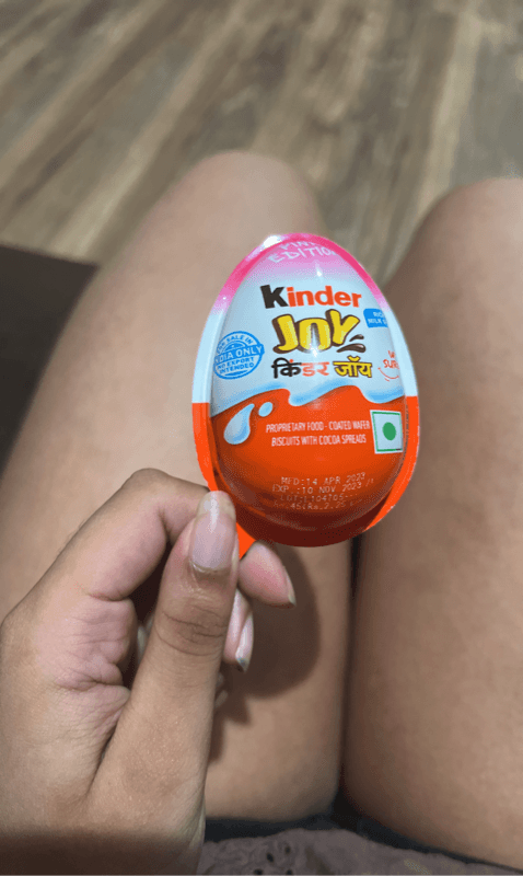 Kinder Joy Pink Edition Wafer Biscuits