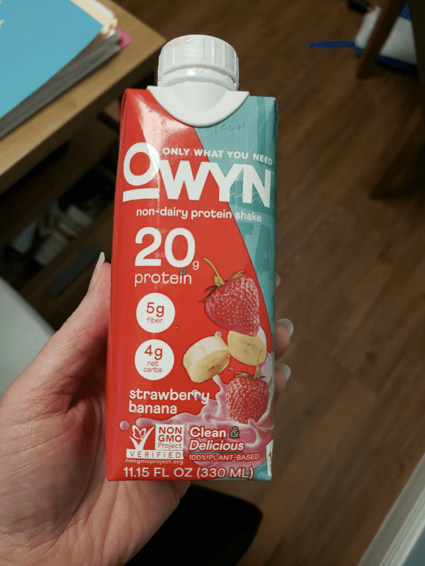 Owyn Non-Dairy Protein Shake Strawberry Banana