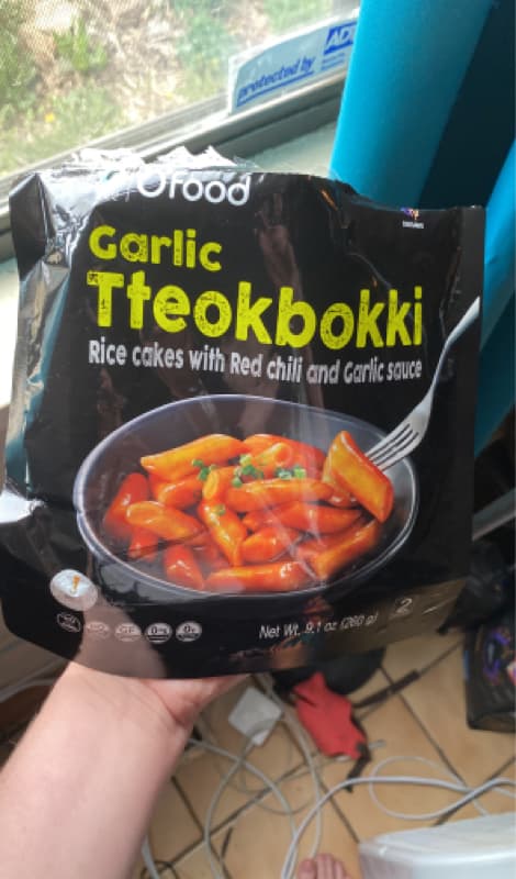 O'Food Garlic Tteokbokki Rice Cakes With Red Chili And Garlic Sauce