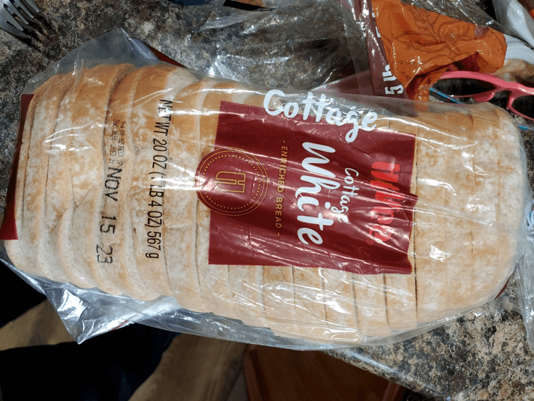 Hy-Vee White Cottage Enriched Bread
