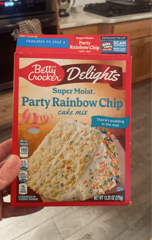 Betty Crocker Delights Super Moist Party Rainbow Chip Cake Mix