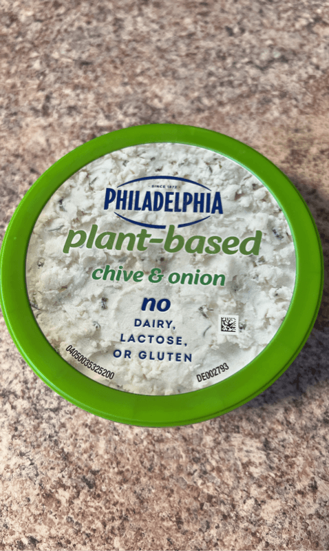 Philadelphia Plant-Based Chive & Onion Non Dairy Spread