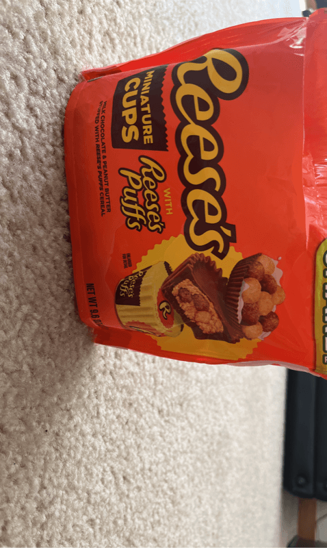 Reese'S Miniature Cups With Reese'S Puffs Milk Chocolate & Peanut Butter Stuffed With Reese'S Puffs Cereal