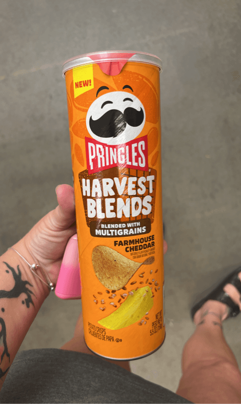 Pringles Harvest Blends Farmhouse Cheddar Potato Crisps