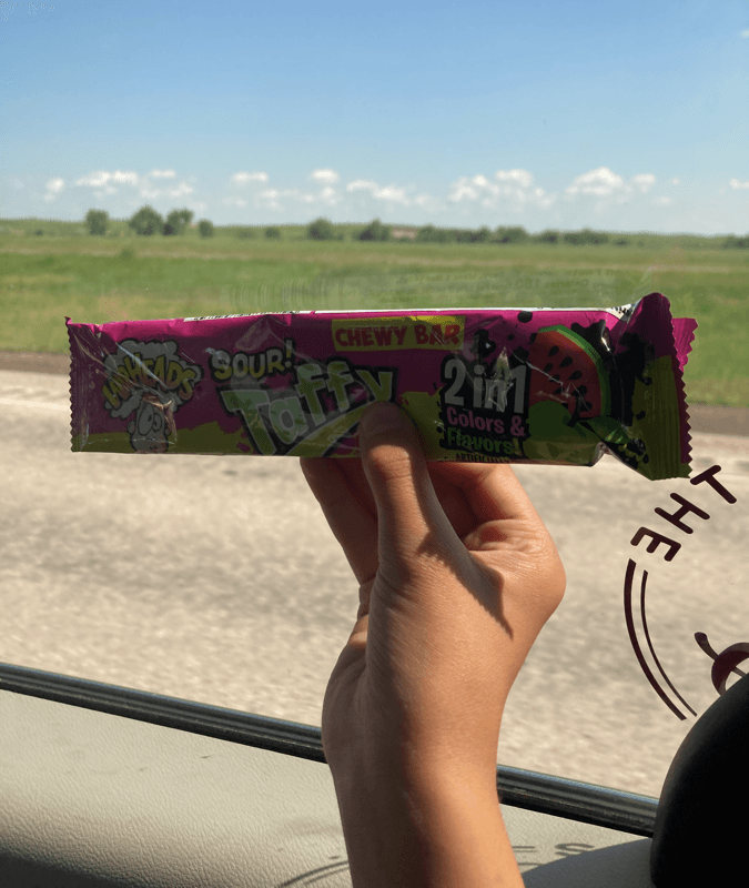 Warheads Sour Taffy 2 In 1 Green Apple & Watermelon Chewy Bar