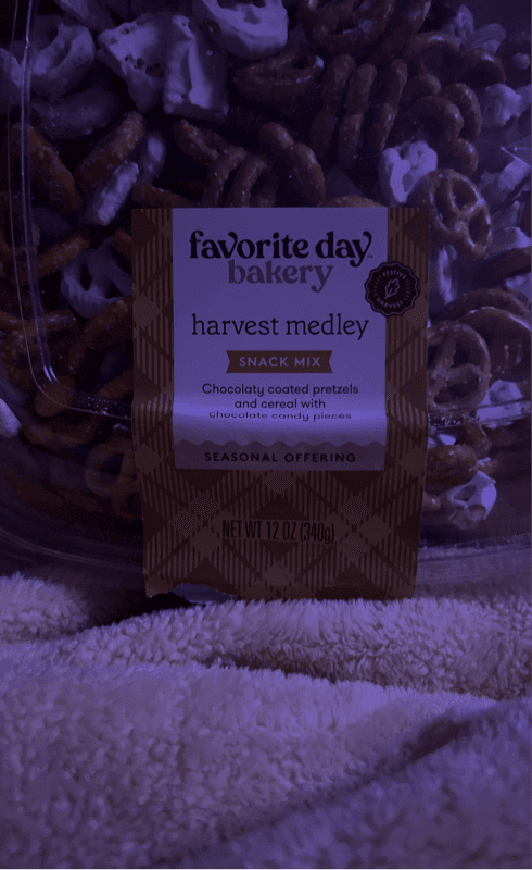 Favorite Day Bakery Harvest Medley Snack Mix