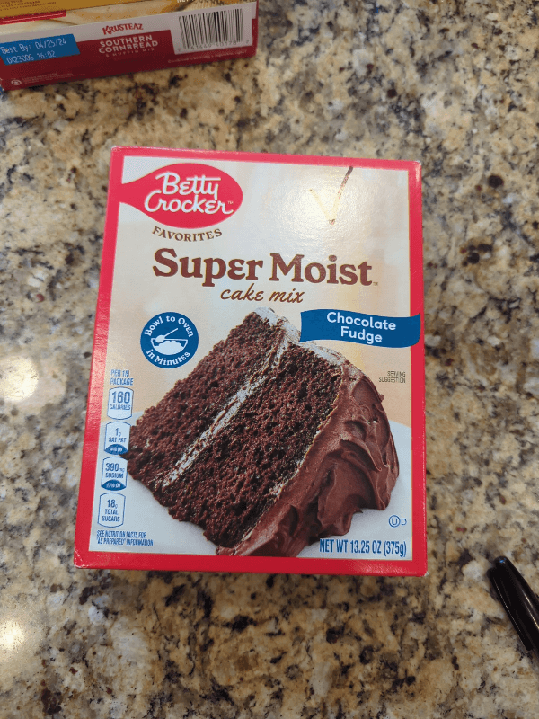 Betty Crocker Favorites Super Moist Chocolate Fudge Cake Mix