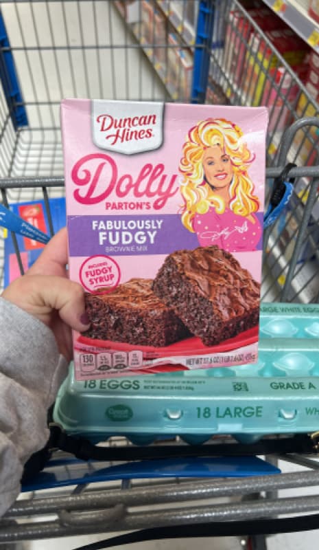 Duncan Hines Dolly Parton'S Fabulously Fudgy Brownie Mix