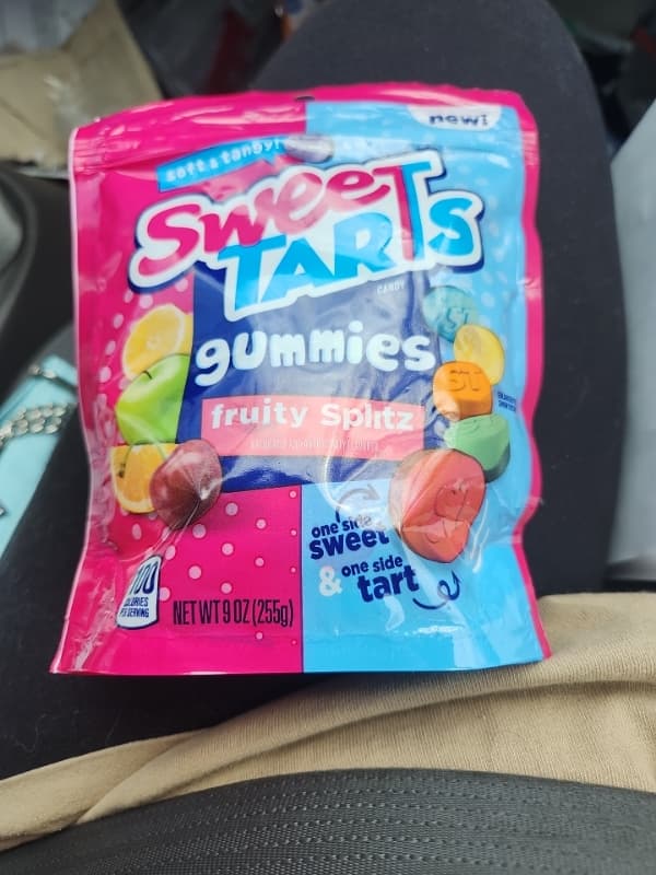Sweet Tarts Fruity Splitz Gummies