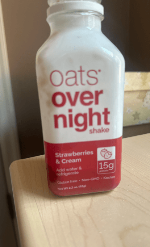 Oats Overnight Shake Strawberries & Cream