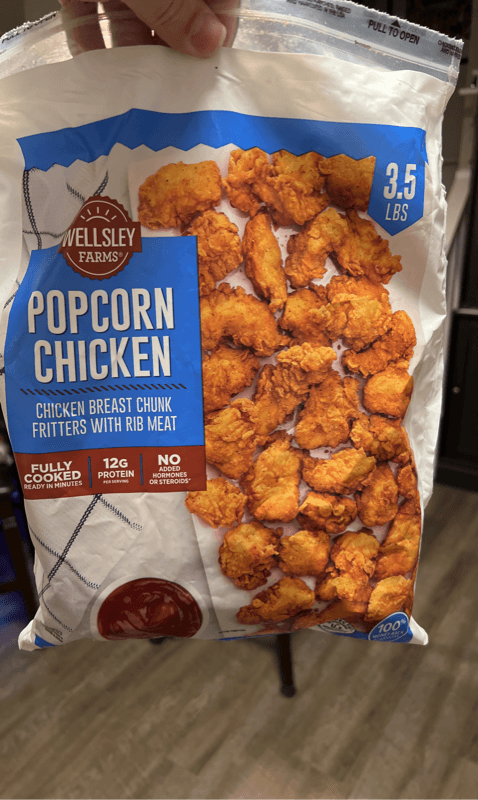 Wellsley Farms Chicken Breast Chunk Fritters With Rib Meat Popcorn Chicken