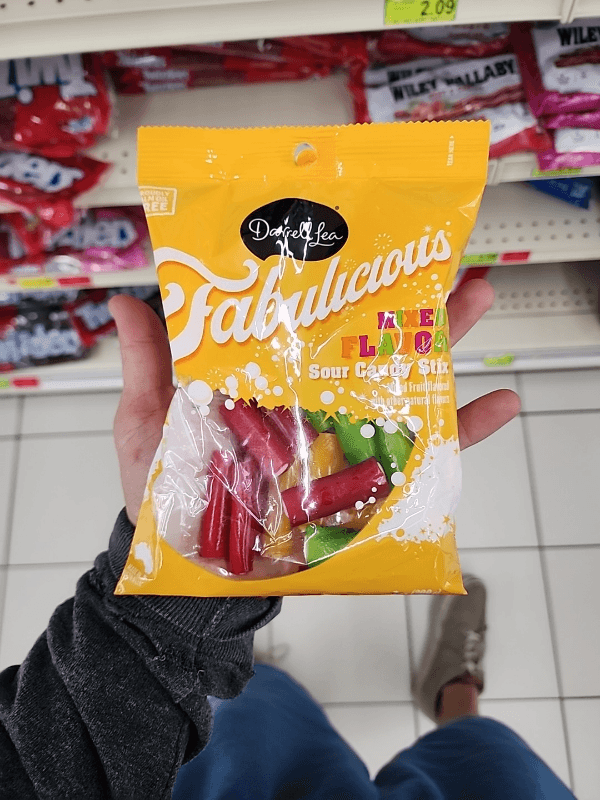 Darrell Lea Fabulicious Mixed Flavor Sour Candy Stix