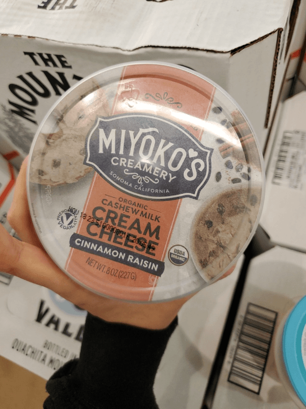 Miyoko'S Creamery Cinnamon Raisin Organic Cashew Milk Cream Cheese
