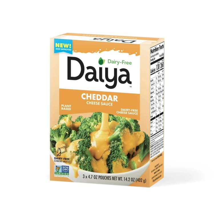 Daiya Deluxe Cheddar Style Cheeze Sauce