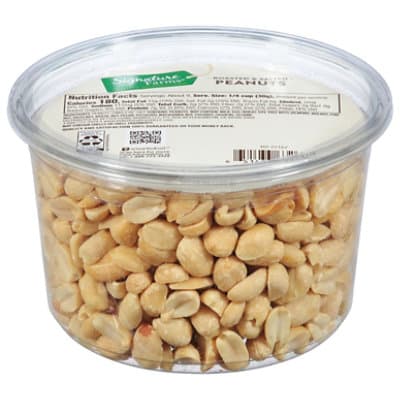 Signature Farms Roasted & Salted Peanuts