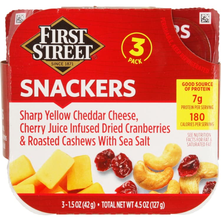 First Street Snackers, Cheddar Cheese, Dried Cranberries, Cashews