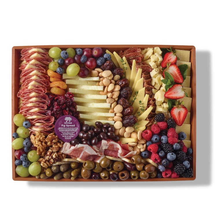 H-E-B Deli Charcuterie Board - The Entertainer