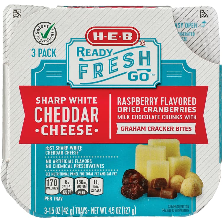 H-E-B Ready, Fresh, Go! Snack Trays - White Cheddar, Cranberries, Chocolate & Graham Crackers