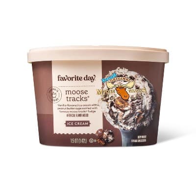 Moose Tracks Ice Cream - Favorite Day&#8482;