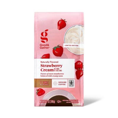 Strawberry Cream Flavored Light Roast Ground Coffee - Good &#38; Gather&#8482;