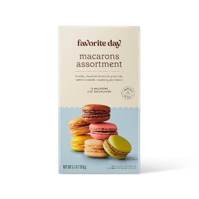 Macarons - Favorite Day™