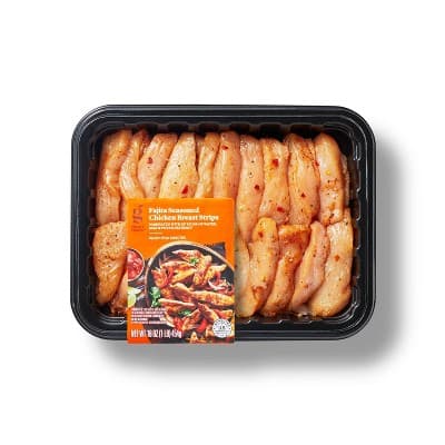 Fajita Seasoned Chicken Breast Strips Meal Kit - Serves 2 - Good &#38; Gather&#8482;