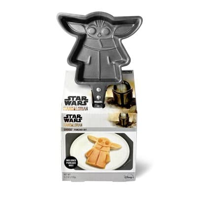 Star Wars Baby Yoda Pancake Skillet Gift Set