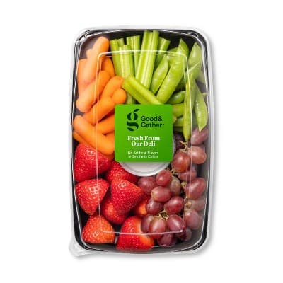 Fruit &#38; Vegetable Snacking Tray - Good &#38; Gather&#8482;