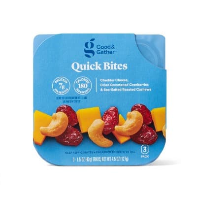 Quick Bites Cheddar Cheese, Dried Sweetened Cranberries &#38; Sea-Salted Roasted Cashews  Good &#38; Gather&#8482;