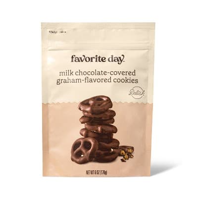 Milk Chocolate Covered Graham-Flavored Cookie Twists - Favorite Day&#8482;