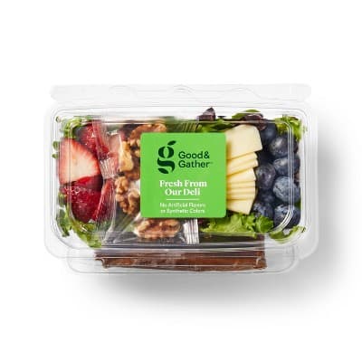 Small Spring Berry Havarti Salad With Balsamic Dressing - Good &#38; Gather&#8482;