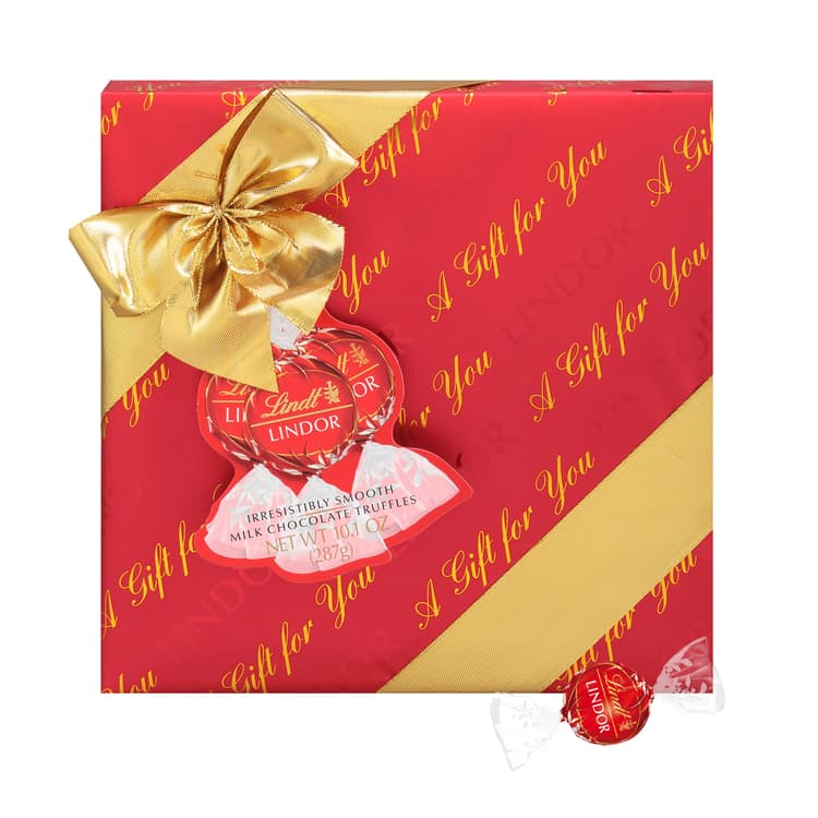 Lindt Lindor Holiday Milk Chocolate Candy Truffles Wrapped Gift