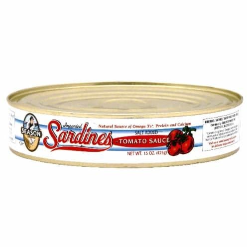 Season Sardines With Tomatoes