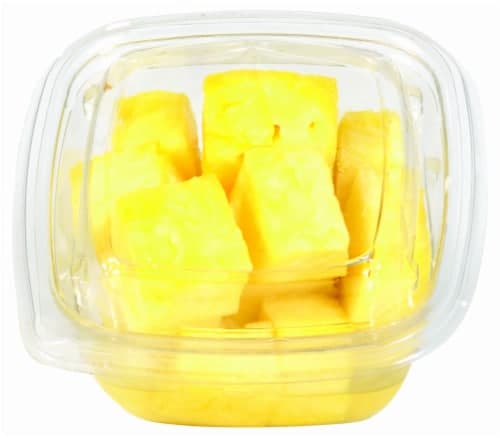 In-Store Cut Pineapple Cubes Medium Cup (Optional Blueberries