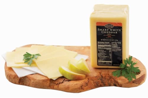 Private Selection Aged Cheddar Fresh Sliced Deli Cheese