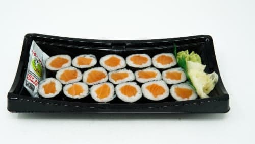 Yummi Sushi Hoso Maki Salmon Roll