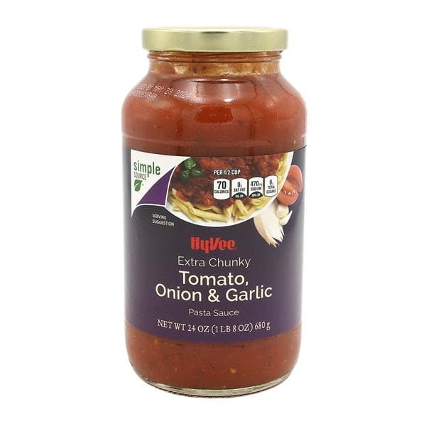 Hy-Vee Extra Chunky Tomato, Onion, & Garlic Pasta Sauce