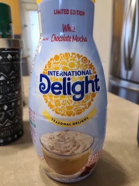 International Delight White Chocolate Mocha Seasonal Delight