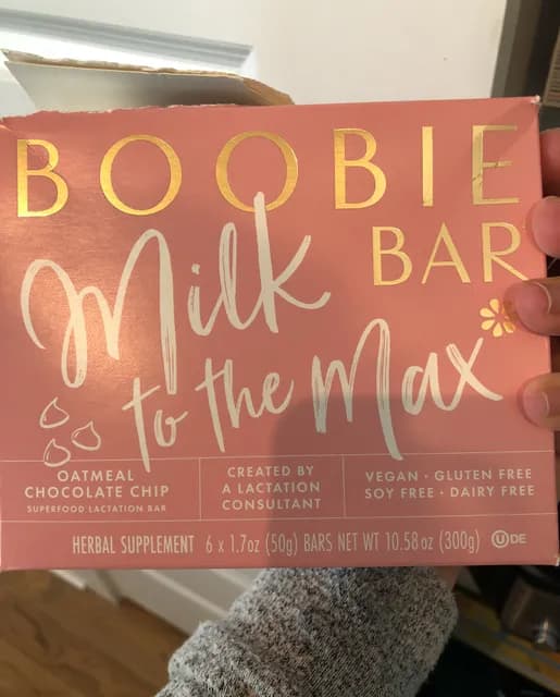 Boobie Bar Milk To The Max Oatmeal Chocolate Chip Superfood Lactation Bar