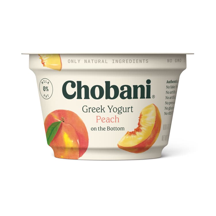 0% Greek Yogurt With Peach On The Bottom