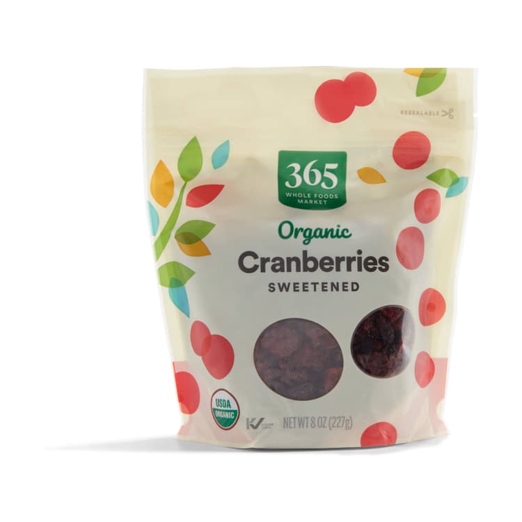 365 By Whole Foods Market Organic Dried Fruit Cranberries - Sweetened