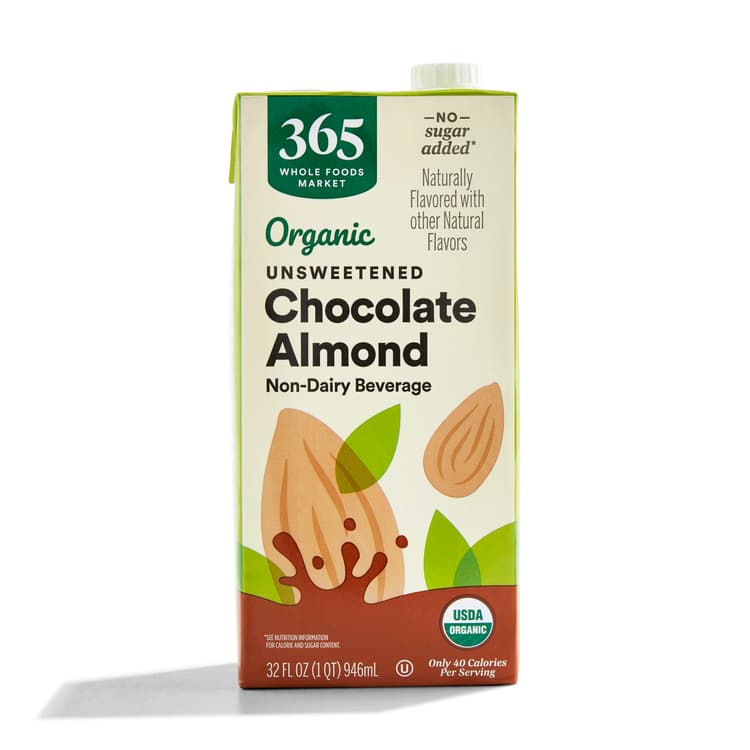 365 By Whole Foods Market Organic Unsweetened Chocolate Almond Milk