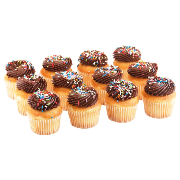 Brookshire'S Cupcakes, White With Chocolate Icing