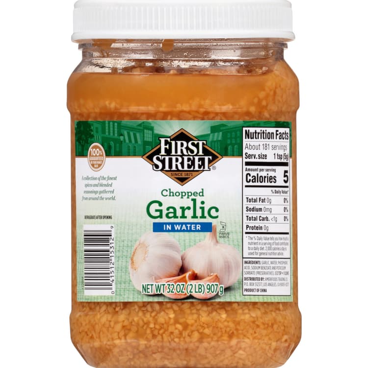 First Street Garlic In Water, Chopped